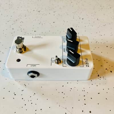 JHS 3 Series Fuzz Pedal - New Effects Pedal - Sounds Great! image 3