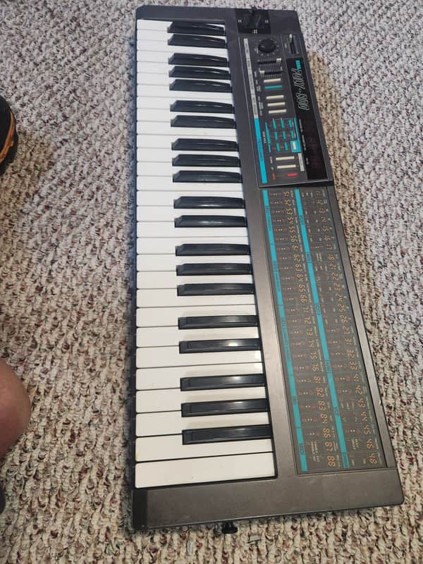 Korg Poly-800