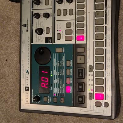 Korg Electribe-S ES-1 Rhythm Production Sampler 2000s - Silver image 2