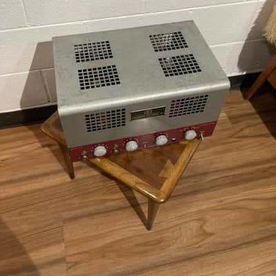 Schulmerich Electronics Model E11 1940’s - Dual 807 Guitar Amplifier Head - 4-8-16 ohm - Red / grey image 5