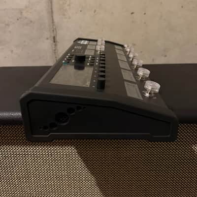 Fractal Audio FM9 Mark II Amp Modeler / FX Processor 2024 - Present - Black image 3