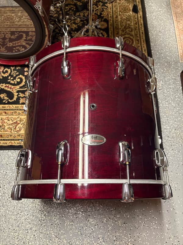 Pearl Reference 22x18" Bass Drum 2005 - 2021 - Red image 1