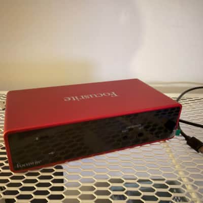 Focusrite Scarlett 2i2 (3rd Gen) USB Audio Interface image 2