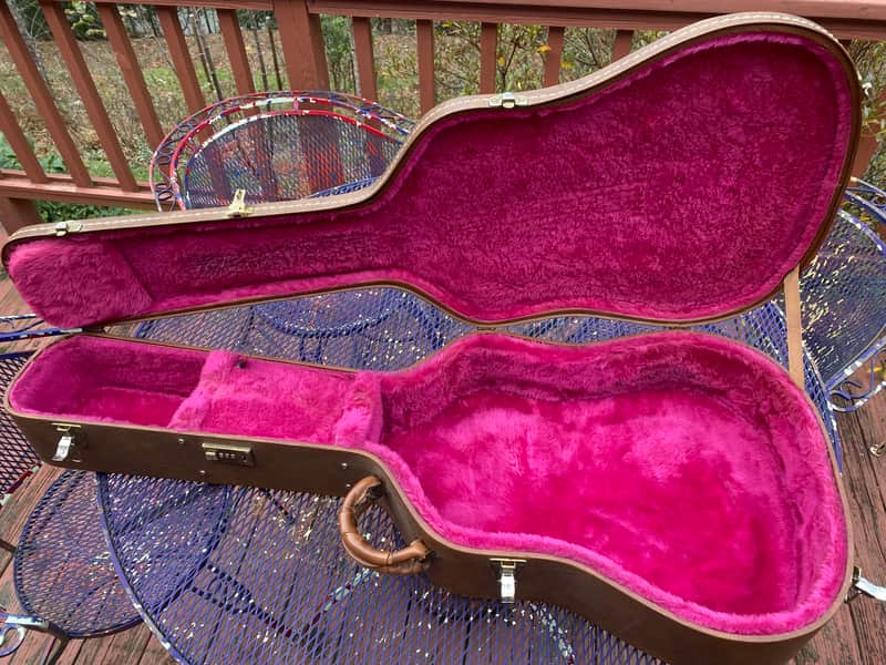 Gibson Guitar Case - Canadian made J-45/Hummingbird/J-50 image 1