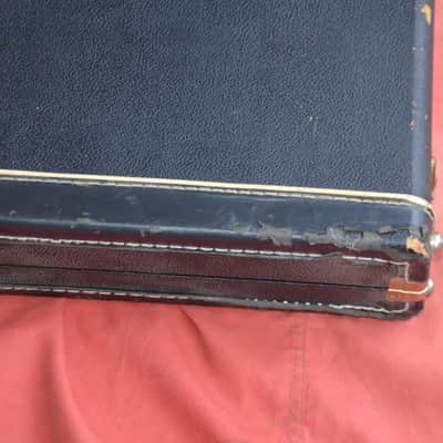 TKL Universal Bass Case perfect for Jazz/P and also 5 String- Basses * Made in Canada in 1980 * An authentic Rock'n'Roll Case! image 13