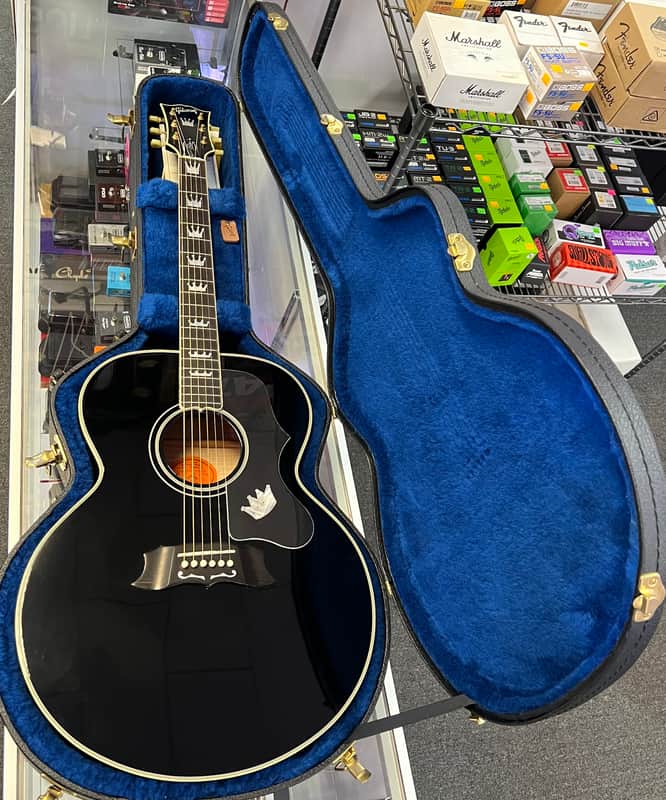 2010  Gibson J-200 Elvis Presley "The King Of Rock" Legend Series 236 Of 250 Limited Edition Super Jumbo Acoustic Guitar