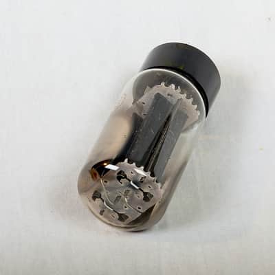Raytheon 5U4GB rectifier tube tests strong image 3