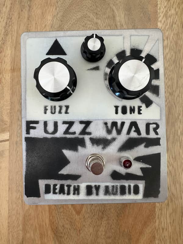 Death By Audio Fuzz War