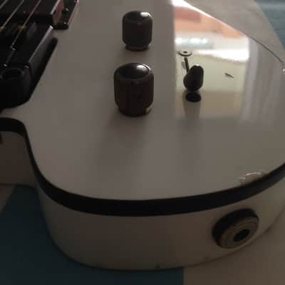 Steinberger GM2S White (GM) Vito Bratta, EMG pickups, headless guitar, graphite neck, (incl. gigbag) image 5