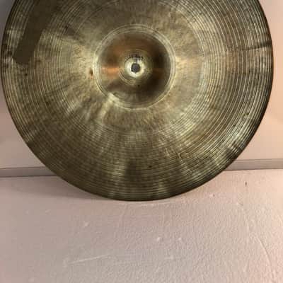 Zildjian Avedis 18” crash cymbal 1970’s image 3