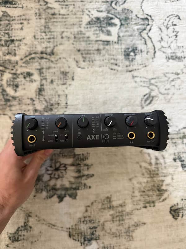 IK Multimedia AXE I/O Solo USB Audio Interface 2020 - Present - Black image 1
