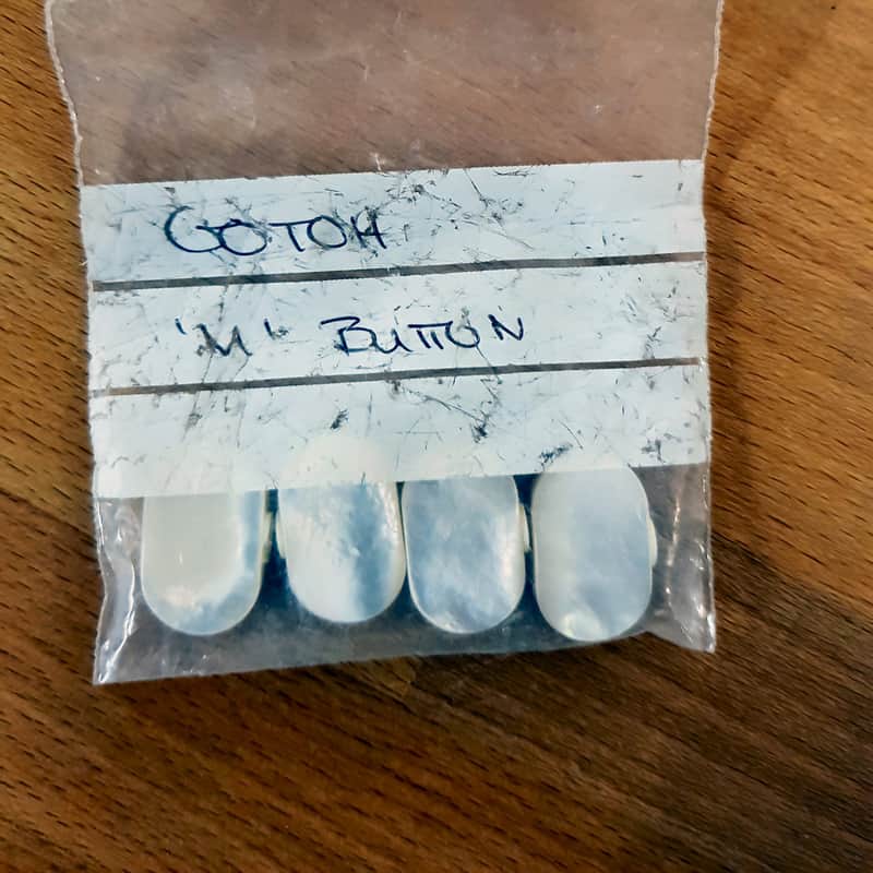 2020’s Gotoh Guitar Button White Pearl