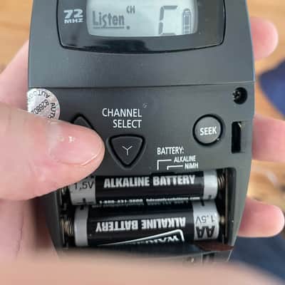 Listen Technologies LR-400-072 216 Mhz Portable Display RF Receiver image 10