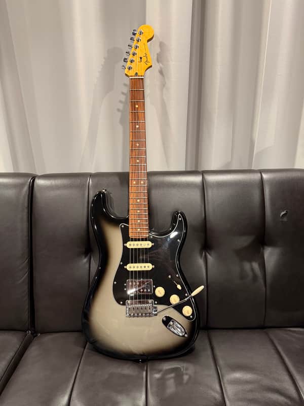 Fender Player Plus Stratocaster HSS with Pau Ferro Fretboard 2021 - Present - Silverburst