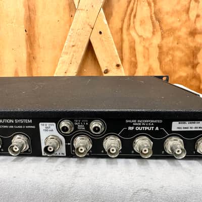 Shure UA845-UA UHF Antenna Distribution System - 782-806 MHz - Working image 7