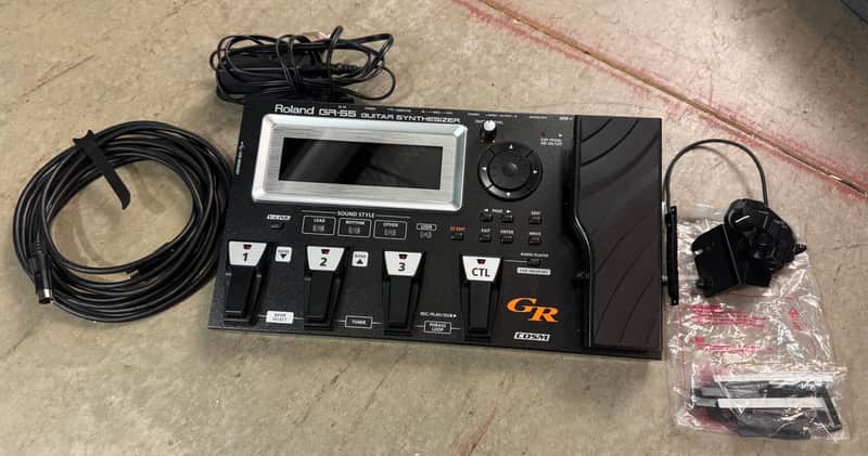 Roland GR-55GK Guitar Synth with GK-3 Pickup 2012 - Present - Black image 1