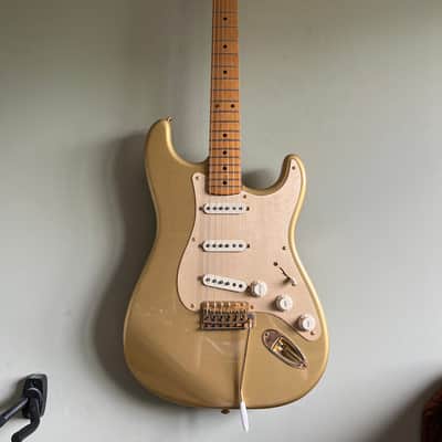 Fender 50th Anniversary Stratocaster 2004 - Aztec Gold image 1