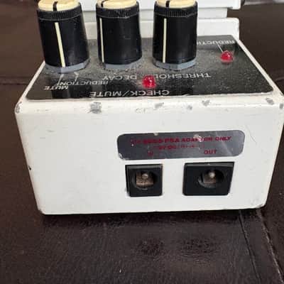 Boss NS-2 Noise Suppressor (Silver Label) 1989 - Present - White image 2