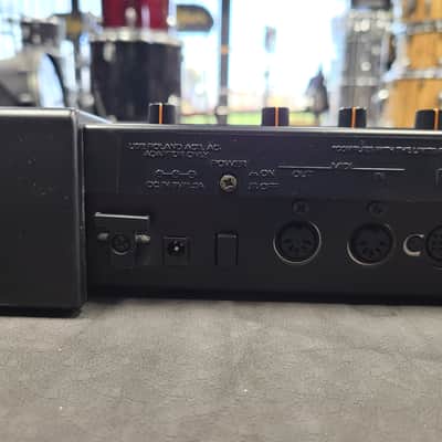 Roland GR-1 Guitar Synthesizer - Black image 5