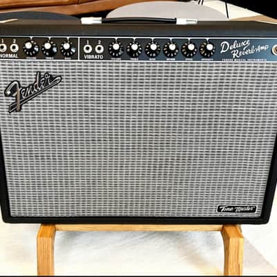 Fender Tone Master Deluxe Reverb 2-Channel 22-Watt 1x12" Digital Guitar Combo 2019 - Present Black image 4