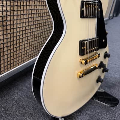 Gibson Les Paul Custom '70s 2025 - Buttercream Top image 8