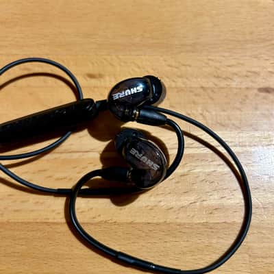 Shure AONIC 215 Wired In-Ear Monitors image 5