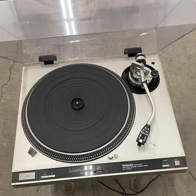 Technics SL 1700 MK 2 1987 - Silver image 2