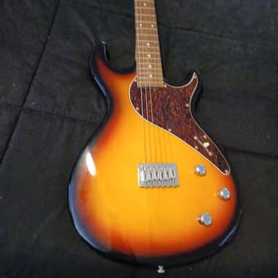 LINE6 Variax 500 サンバースト モデリングギター 中古 Line 6 Variax 500 Sunburst | Reverb