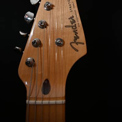 Fender Stratocaster 2014 - 2 Color Lacquer Sunburst 1954 Vintage Anniversary image 5