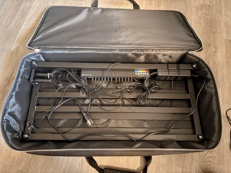 Pedaltrain JR MAX with Walrus Audio Canvas Power 15 Pedal Power Supply and In/Out jacks image 1