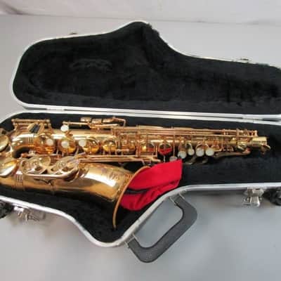 Evette Buffet Crampon Alto Saxophone Lacquered Brass with case, cosmetic wear to the finish image 1