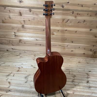 Martin 000CJR-10E Acoustic Guitar - Natural image 5