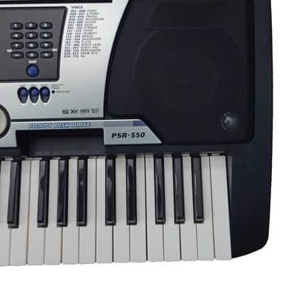 Yamaha PSR-550 The Ultimate Professional Keyboard image 9