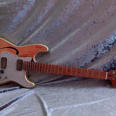 GB Liuteria Traditional Strato semi hollow european walnut relic and resin image 5