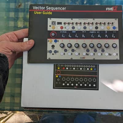 Five12 Vector sequencer + Jack Expander, Manual, Cables & Box image 3