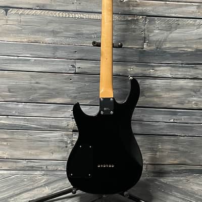 Used Peavey Rockmaster Electric Guitar with Gig Bag- Black image 5