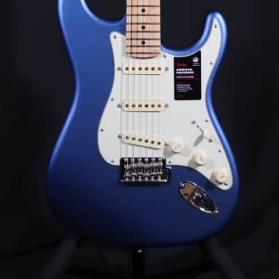 Fender American Performer Stratocaster with Maple Fretboard 2018 - Present - Satin Lake Placid Blue image 2