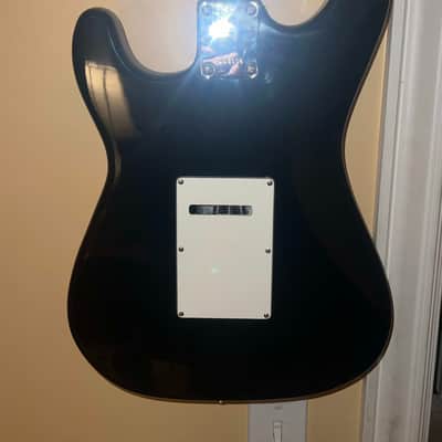 samick Stratocaster  - black image 4