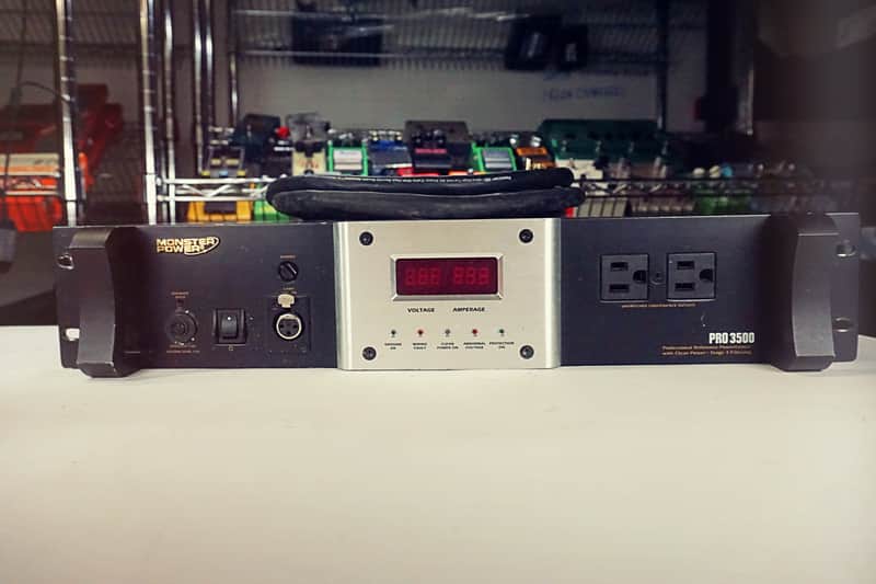 Monster Power Pro 3500 Power Center Conditioner Rack Mount image 1
