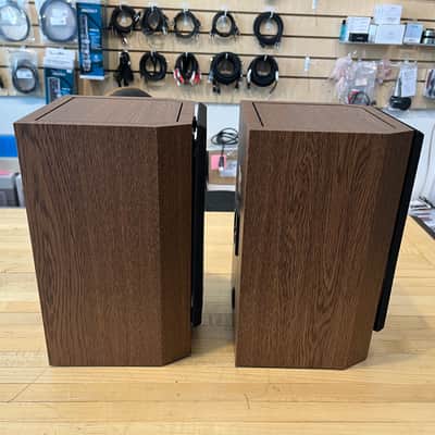 BIC DV52si Bookshelf Speakers image 7
