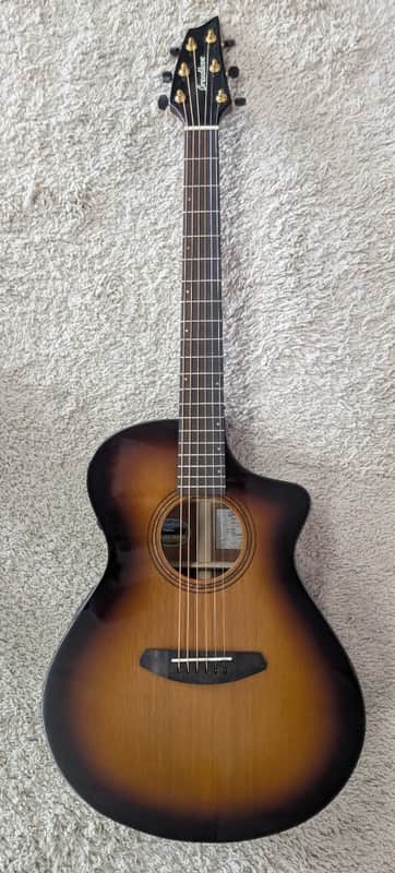 Breedlove Organic Solo Pro Concert CE Acoustic Electric Guitar w/Case, Edgeburst image 1