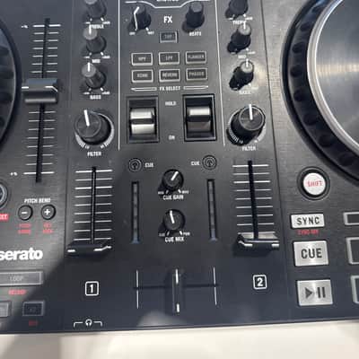 Numark Mixtrack Platinum FX DJ Controller 2020 - Present - Black Bild 3