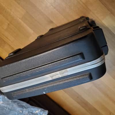 Fender TSA 002 molded guitar case 2000's image 14