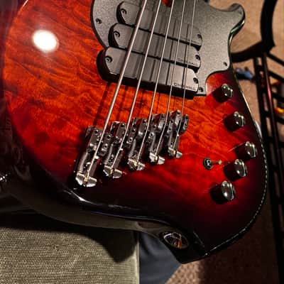 Dingwall NG3 Darkglass 10th Anniversary Limited Edition B-STOCK