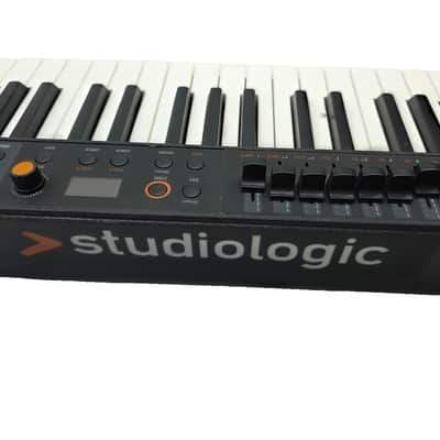 Studiologic Numa Compact 2x 88-key Stage Piano image 10
