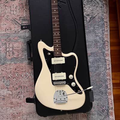Fender American Professional Jazzmaster with Rosewood Fretboard 2017 - 2019 - Olympic White W/ FLIGHT CASE image 2