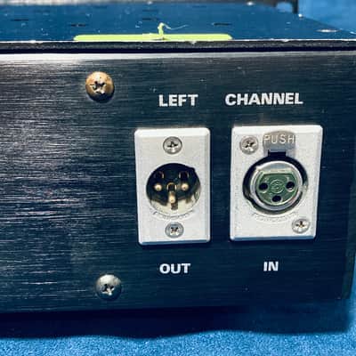 GML Model 8200 Two-Channel 5-Band Parametric Equalizer • Excellent • Tested image 9