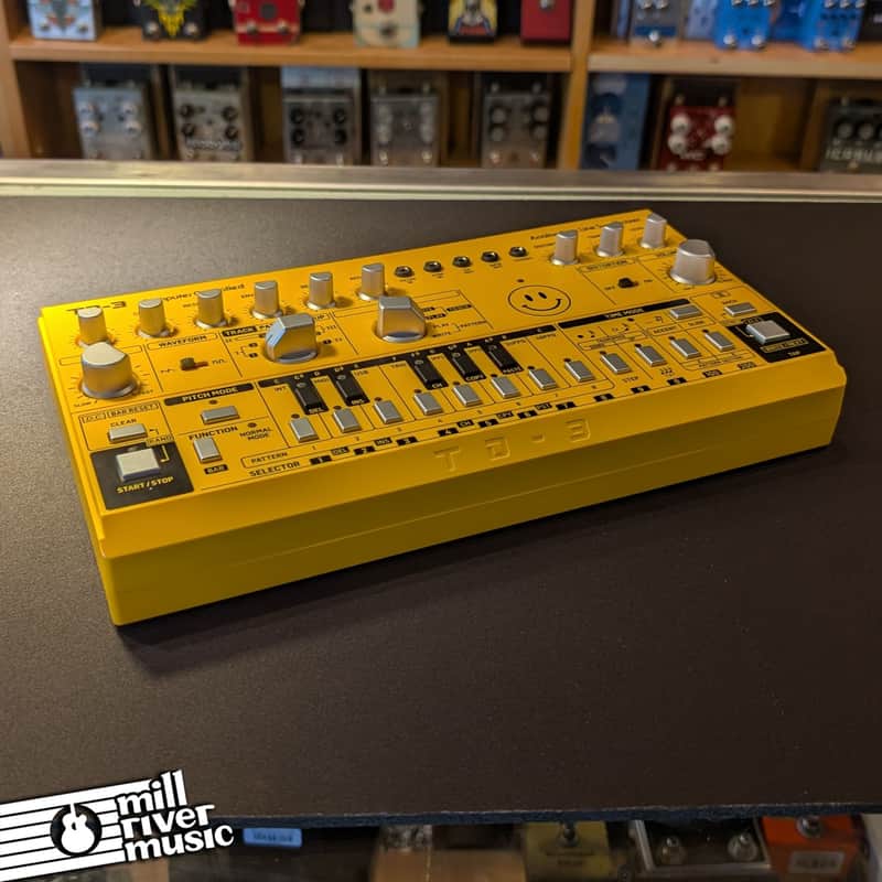 Behringer TD-3 Analog Bass Synth  *Excellent Condition* image 1