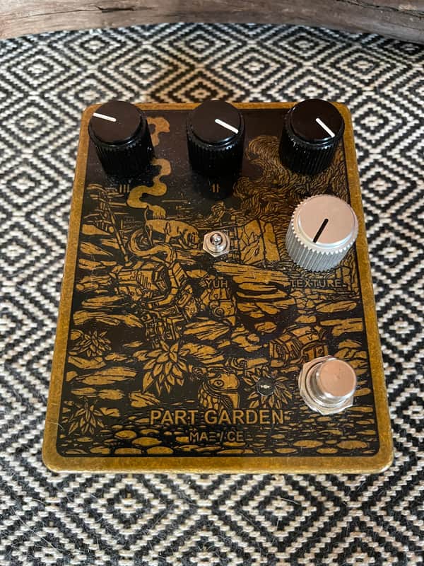 Mask Audio Electronics Part Garden 2020s - Goldenrod image 1