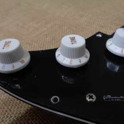 Handmade pre-wired Strat HSH pickguard, multiconfigurable, with HB split and Treble Bleed image 5